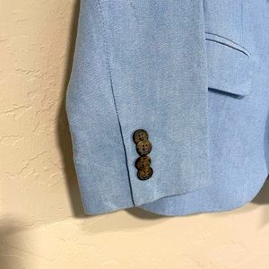 Boy blazer dry cleaned and in like new condition. Perfect for size 6-8